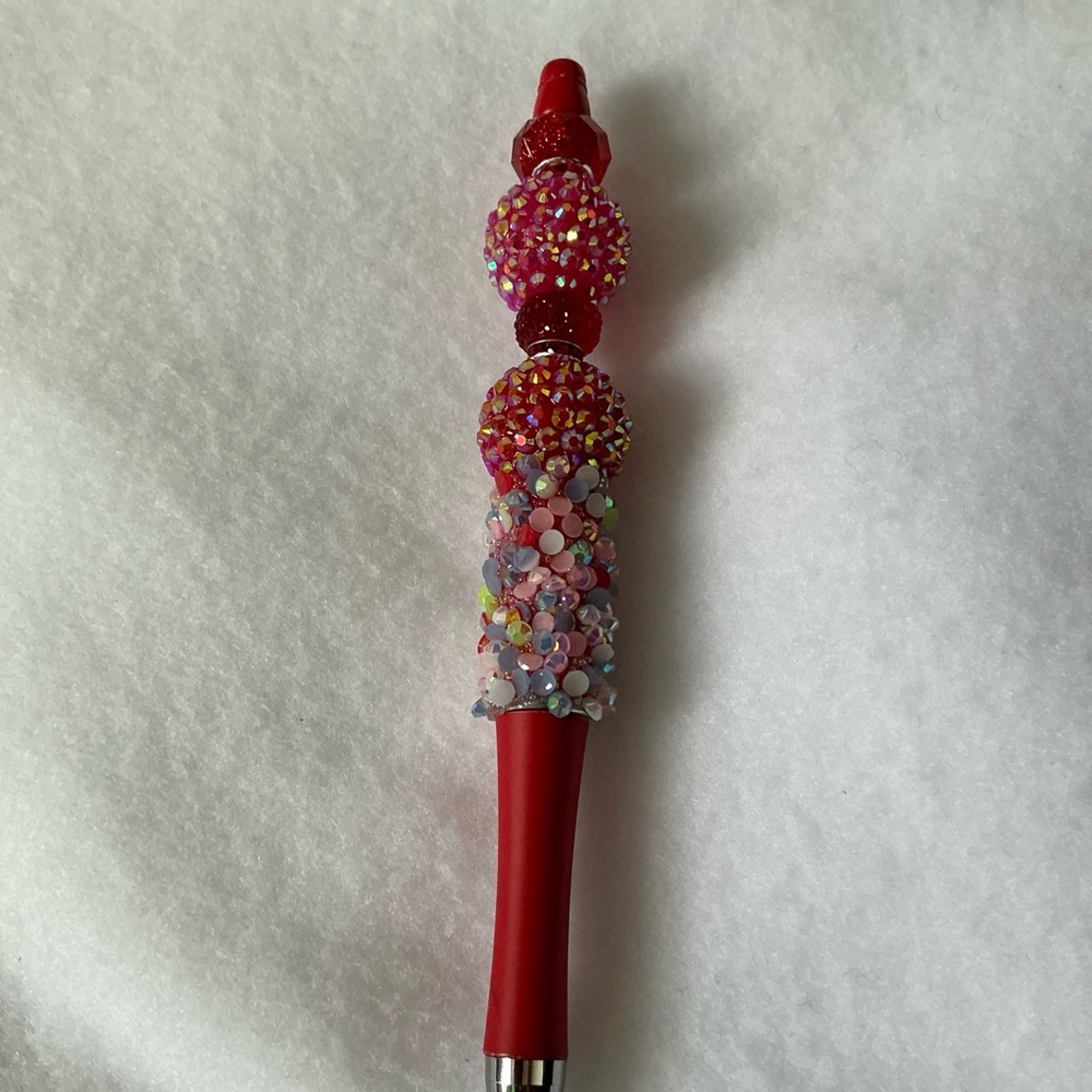 Beaded pen . - Picture 2 of 3